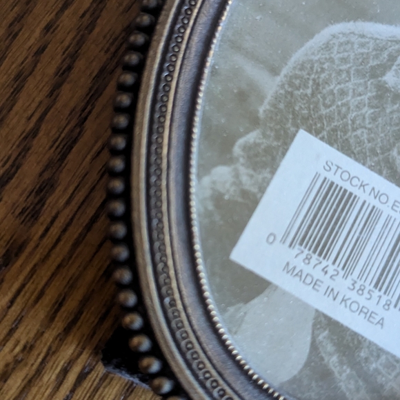 Oval Frame - Picture 3 of 5